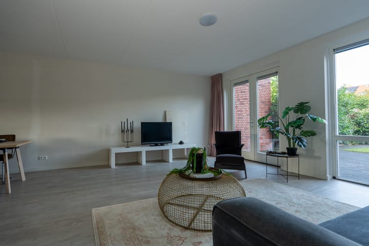 Tussenwoning te koop: Oosterhamrikkade 84T, Groningen