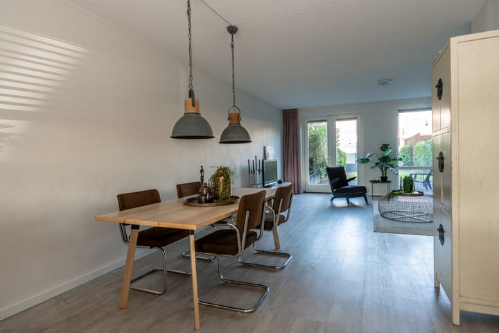 Tussenwoning te koop: Oosterhamrikkade 84T, Groningen