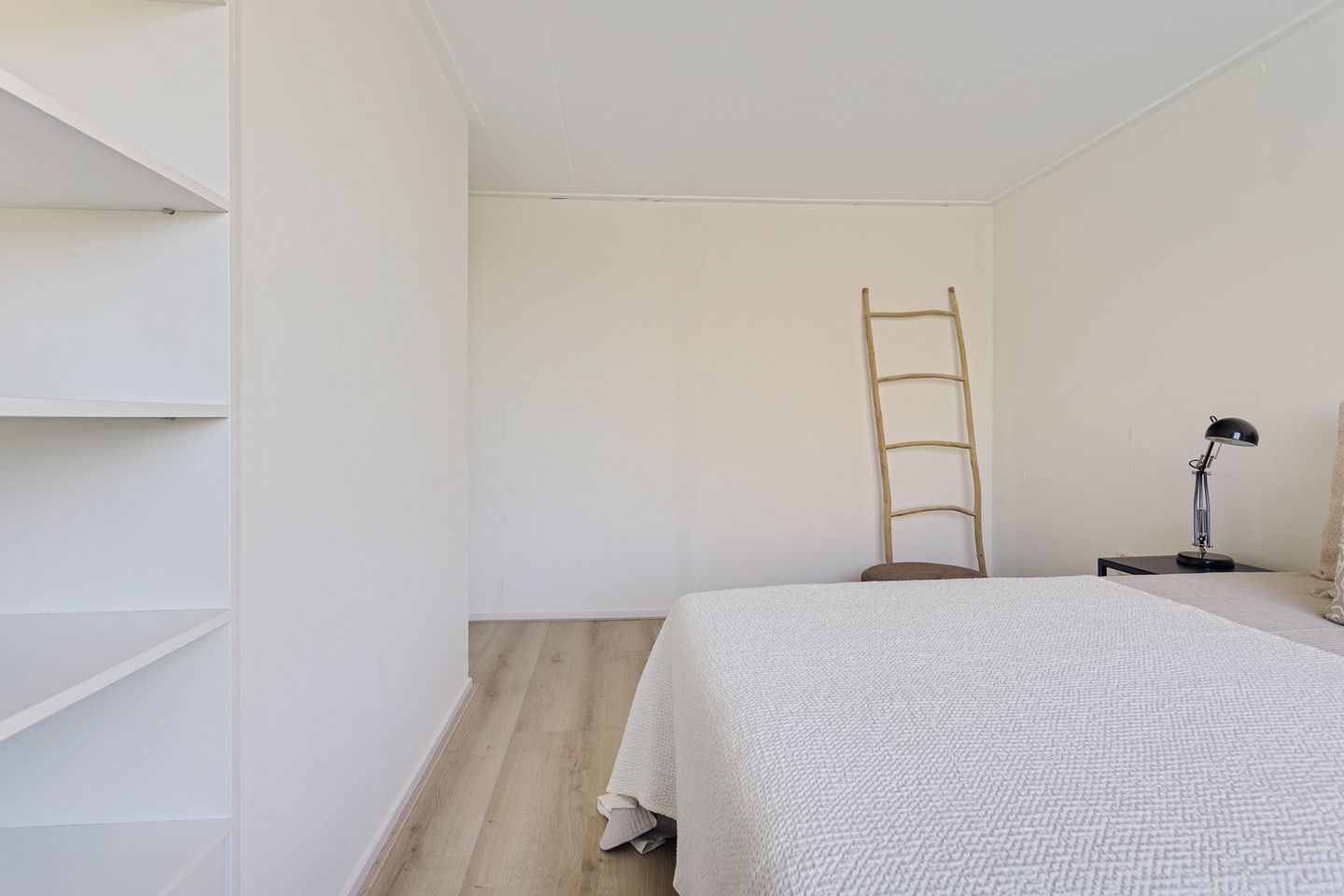 Photo 20 of Korhoenstraat 33