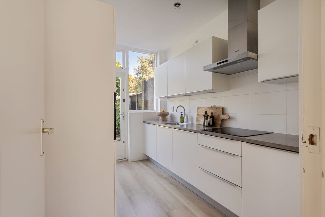 Photo 13 of Korhoenstraat 33