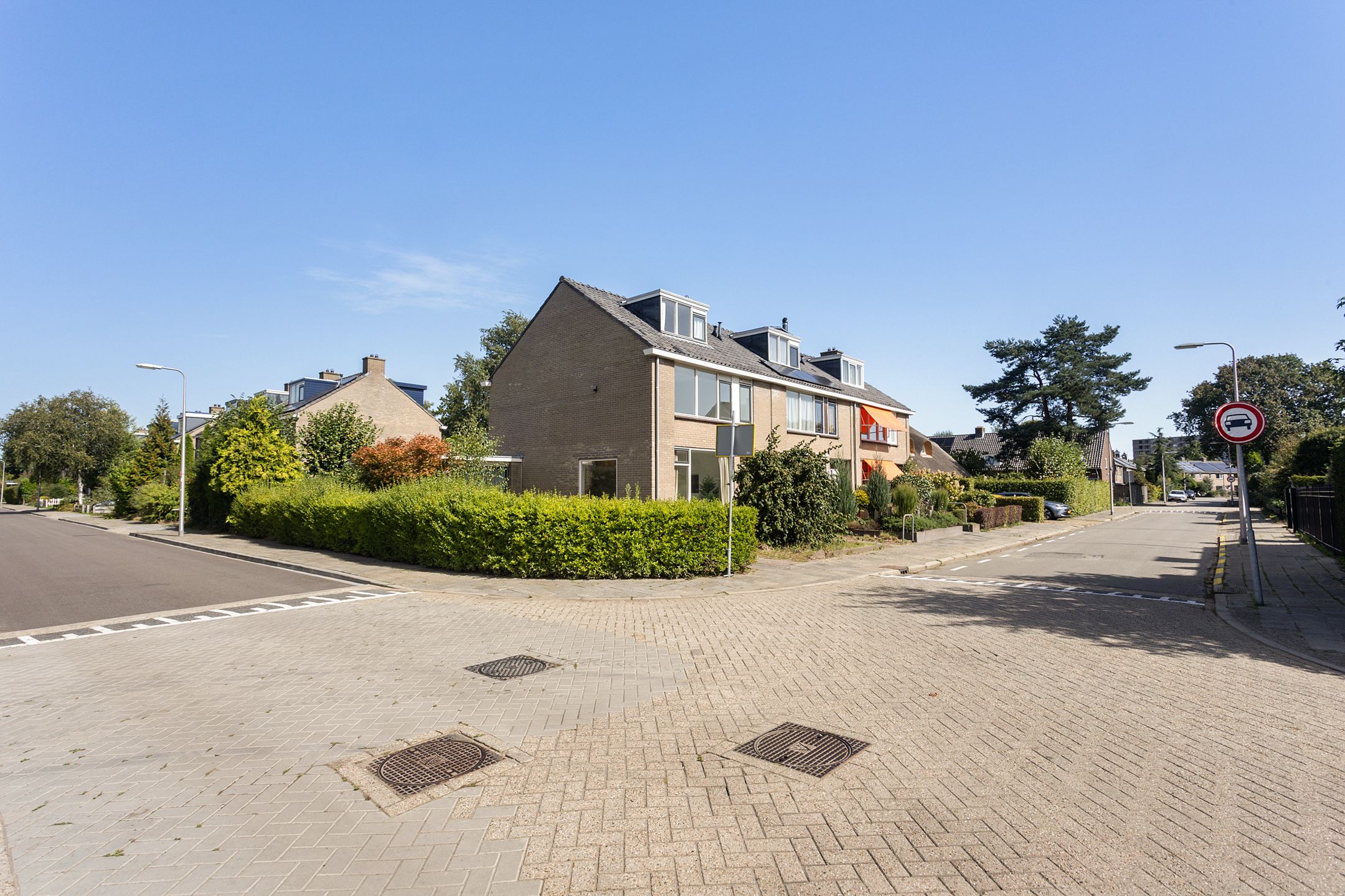 Photo 6 of Korhoenstraat 33