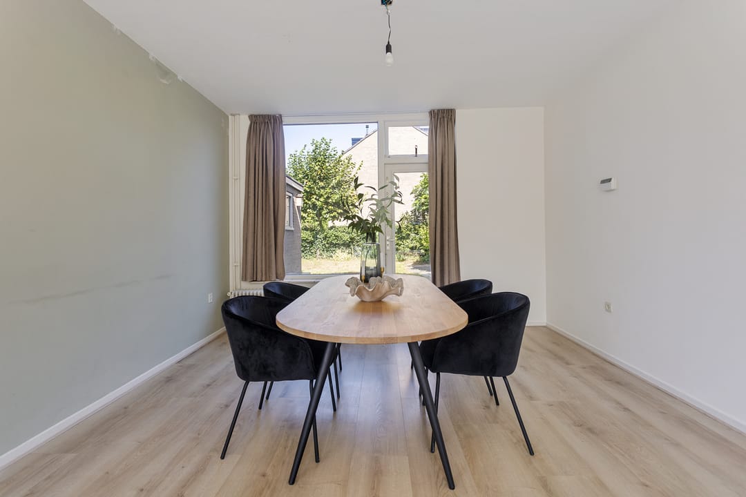 Photo 11 of Korhoenstraat 33