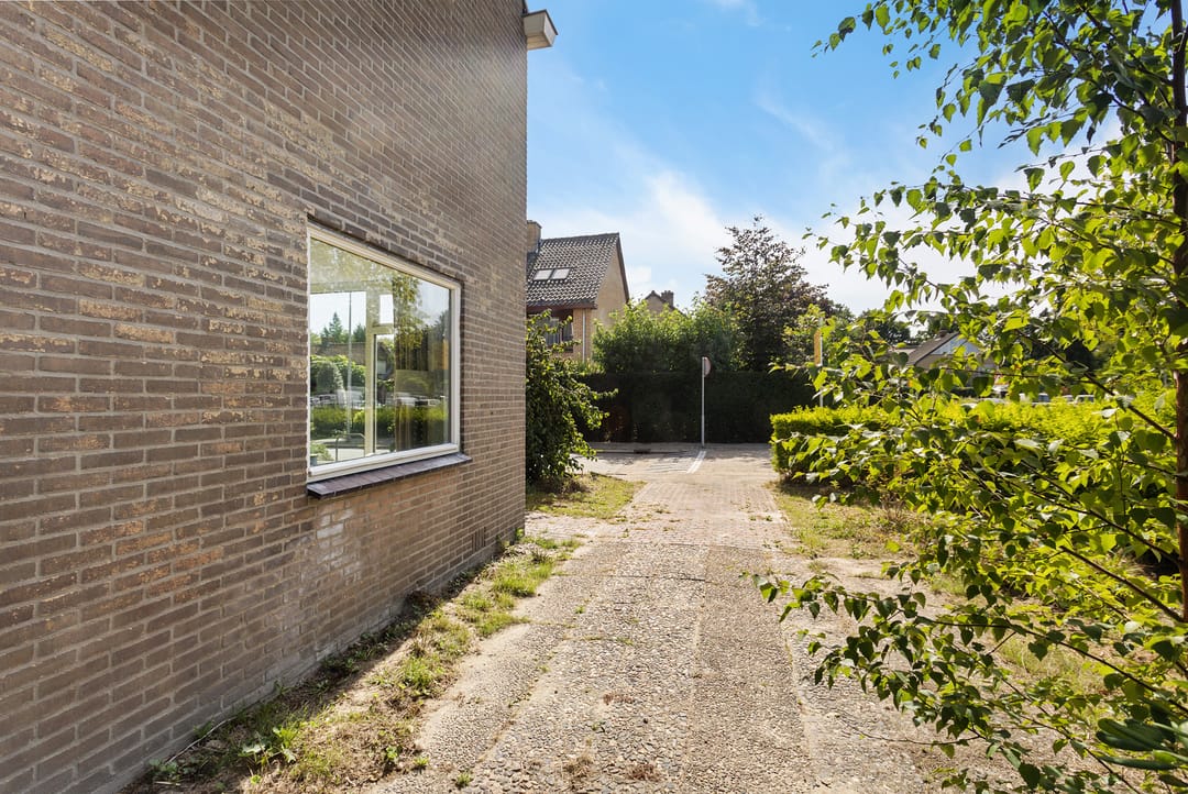 Photo 38 of Korhoenstraat 33