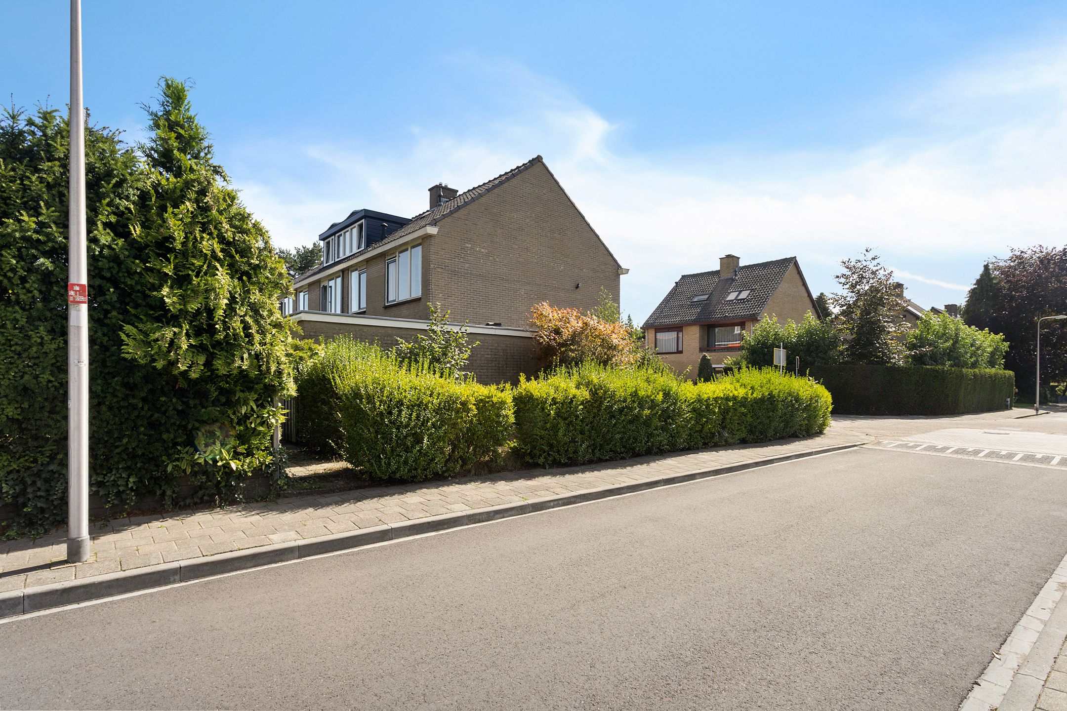 Photo 42 of Korhoenstraat 33