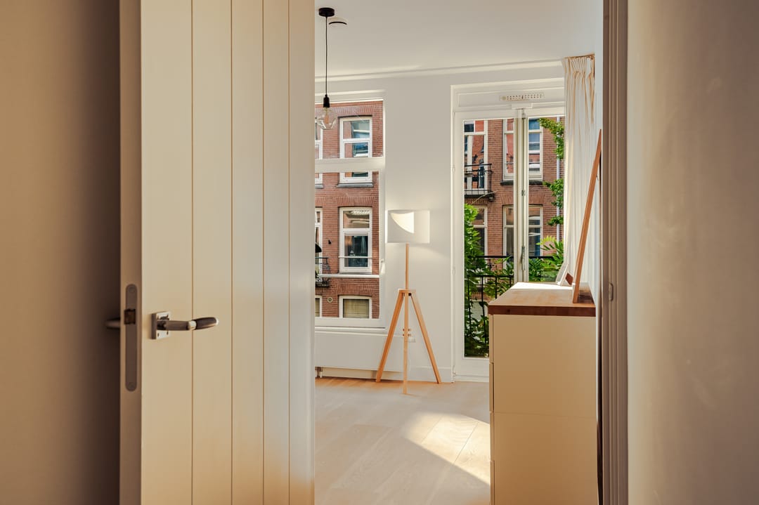 Photo 43 of Cornelis Anthoniszstraat 67-H
