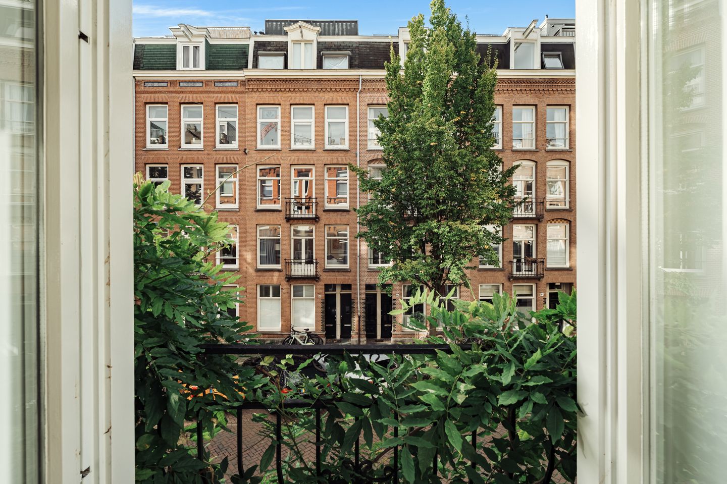 Photo 50 of Cornelis Anthoniszstraat 67-H