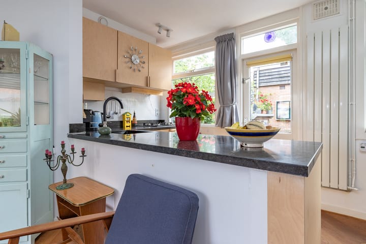 Hoekwoning te koop: Eerste Disteldwarsstraat 4, Amsterdam