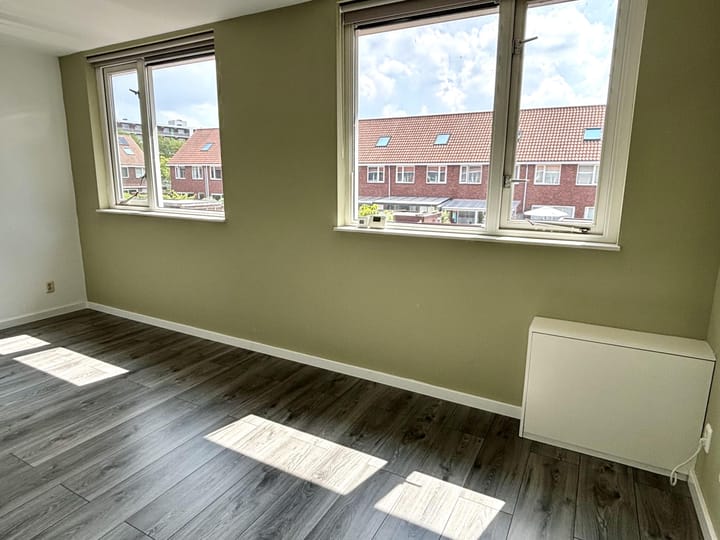 Tussenwoning te koop: Johan Metzelaarstraat 44, Breda