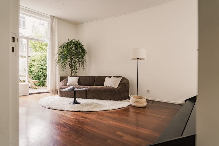 Tussenwoning te koop: Kapelstraat 18, Utrecht