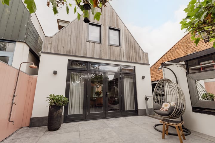 Vrijstaande woning te koop: Vijzelstraat 1, Edam