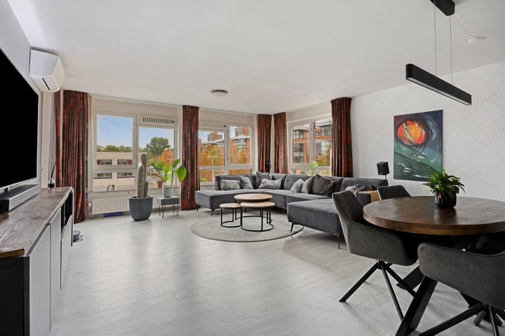 Appartement te koop: Anne Frankweg 8A, Leiden