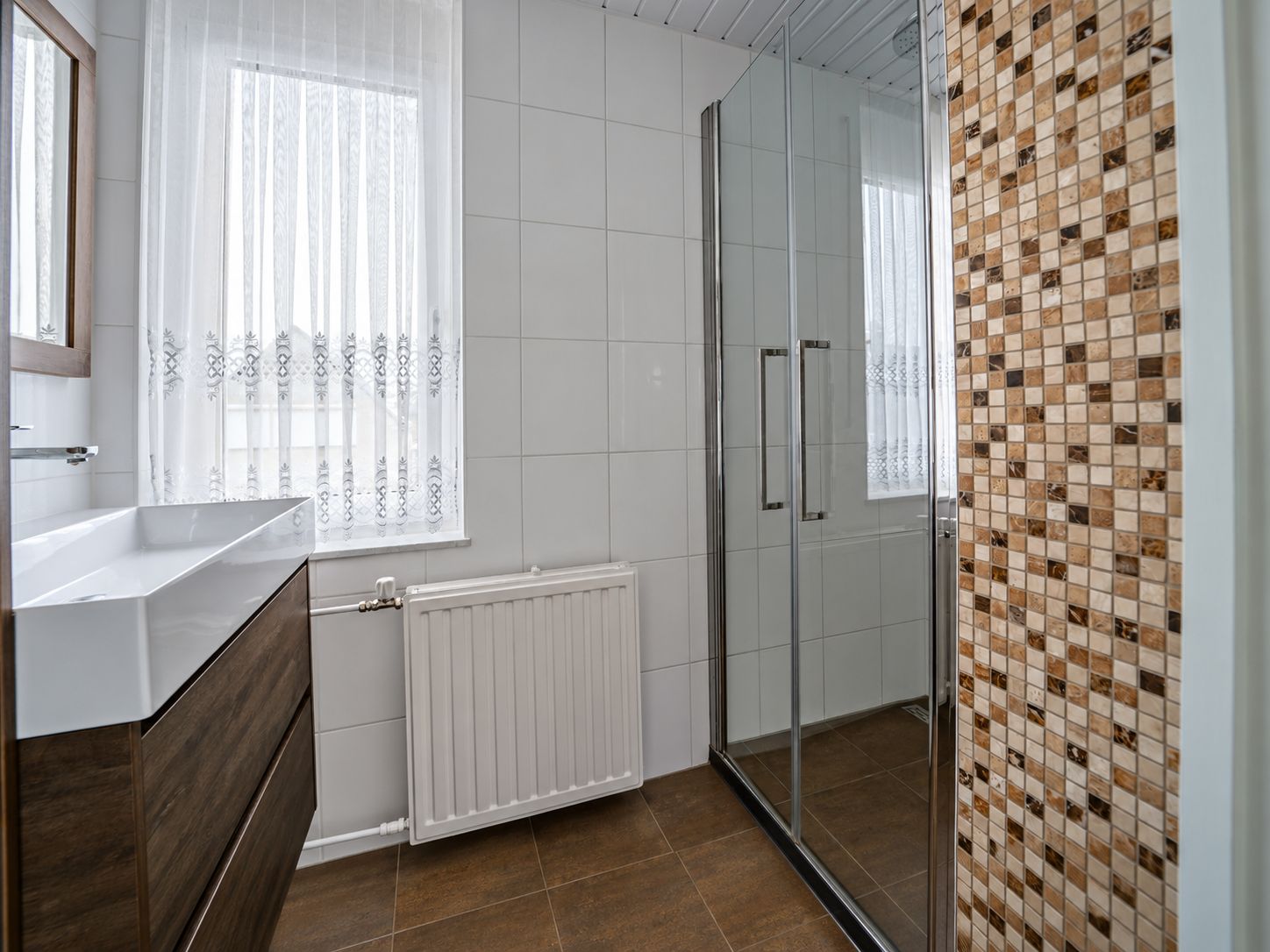 Photo 12 of Rucphensestraat 82