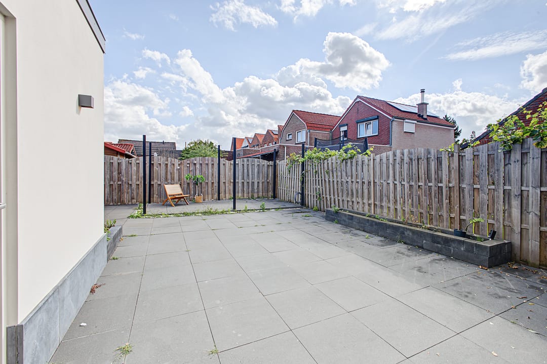 Photo 22 of dr. Leenhoutsstraat 42