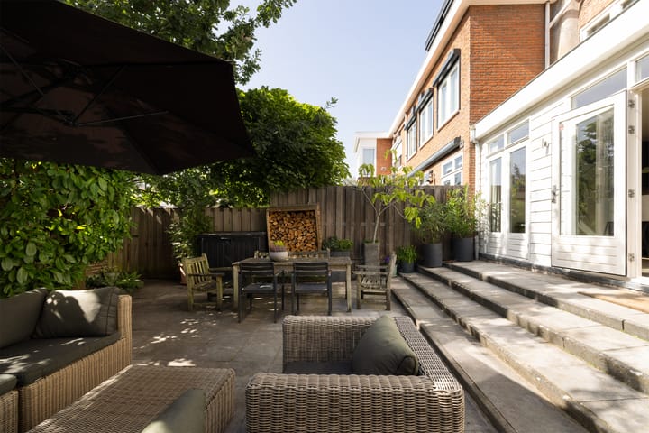 Tussenwoning te koop: Catharina van Clevelaan 29, Amstelveen