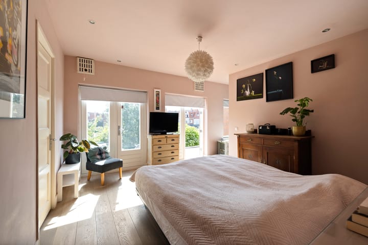 Tussenwoning te koop: Catharina van Clevelaan 29, Amstelveen