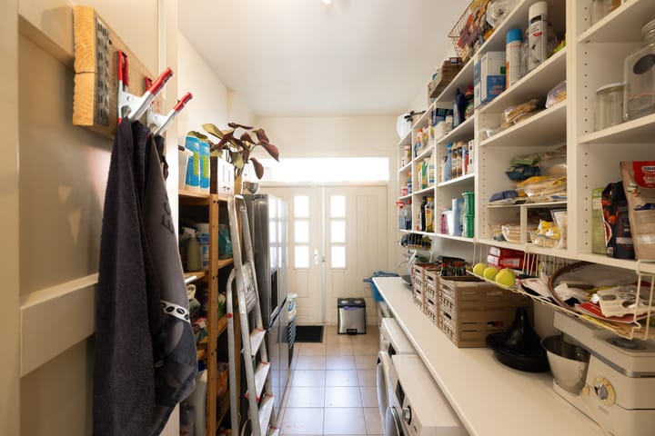 Tussenwoning te koop: Catharina van Clevelaan 29, Amstelveen
