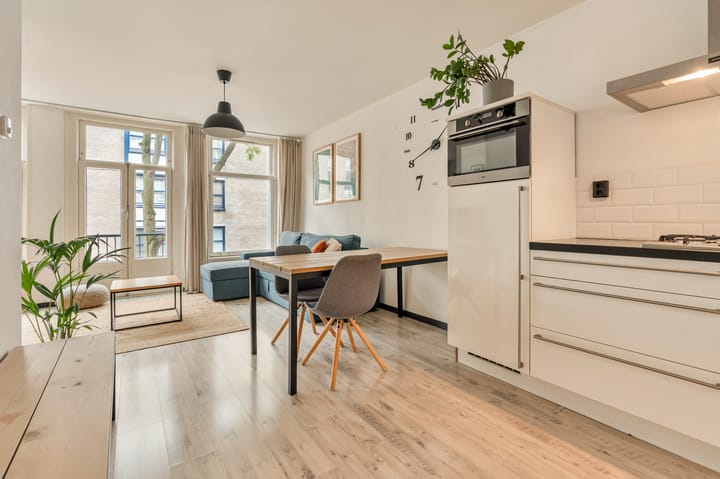 Foto 3 van Staringstraat 10-2