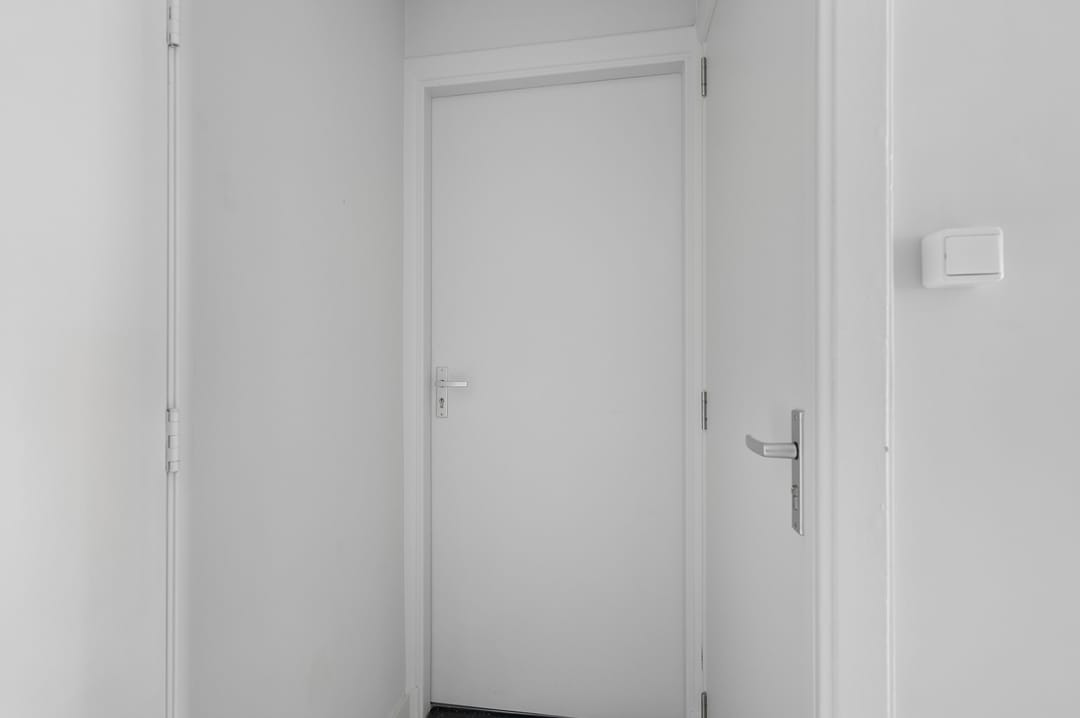 Photo 8 of Valleistraat 21-B