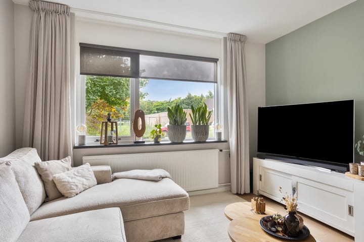 Tussenwoning te koop: Broeklaan 11, Harderwijk