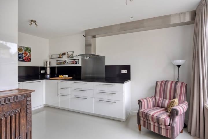 Tussenwoning te koop: Louise Michelstraat 5, Arnhem