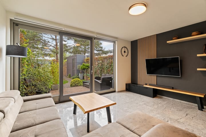Tussenwoning te koop: Korfoepad 175, Rotterdam