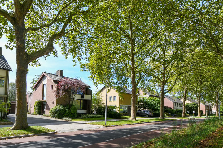 Vrijstaande woning te koop: Beatrixlaan 22, Weert