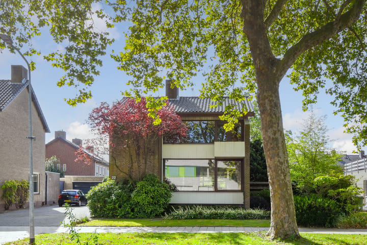 Vrijstaande woning te koop: Beatrixlaan 22, Weert