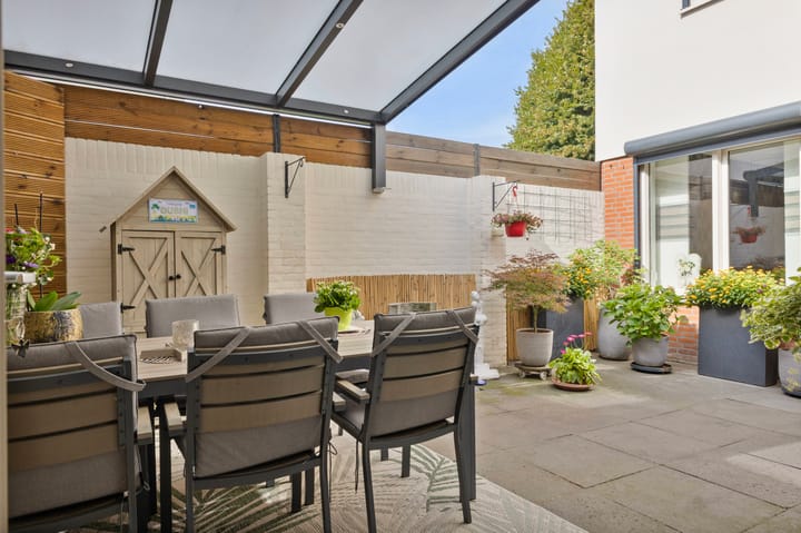 Tussenwoning te koop: Oude Landgraaf Hof 10, Landgraaf