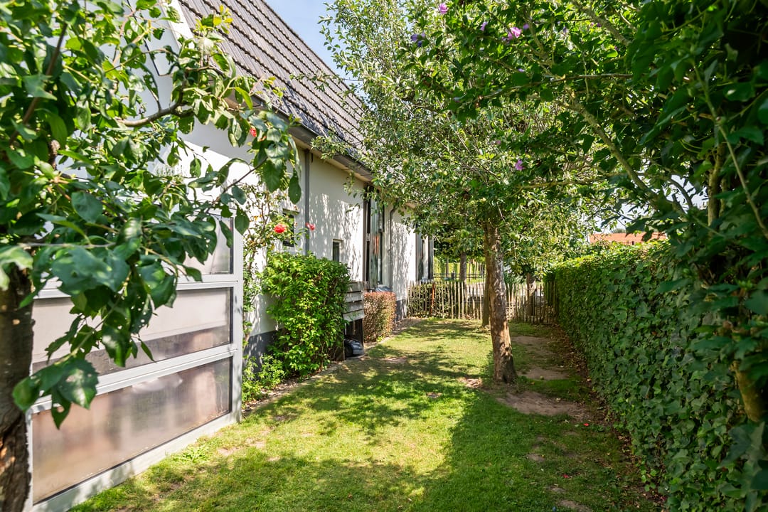 Photo 38 of Zoelensestraat 33