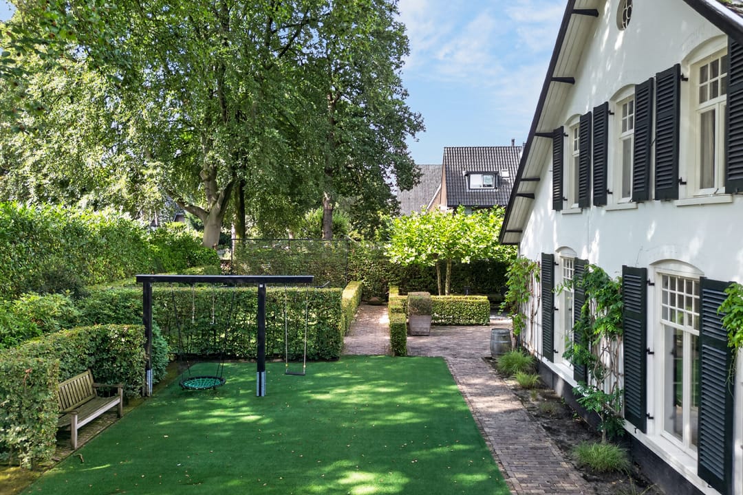 Photo 8 of Vredehofstraat 9
