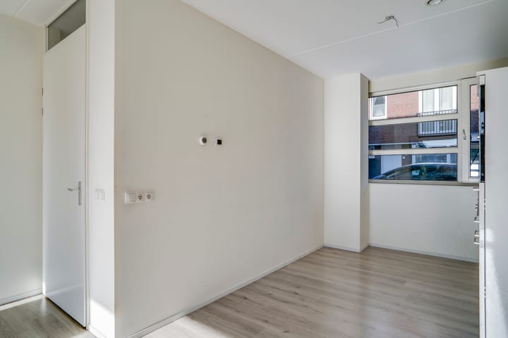 Tussenwoning te koop: Wolfstraat 98, Helmond