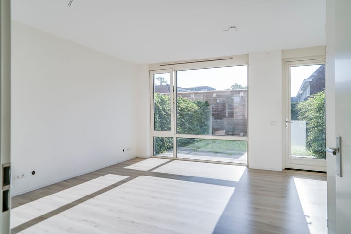 Tussenwoning te koop: Wolfstraat 98, Helmond