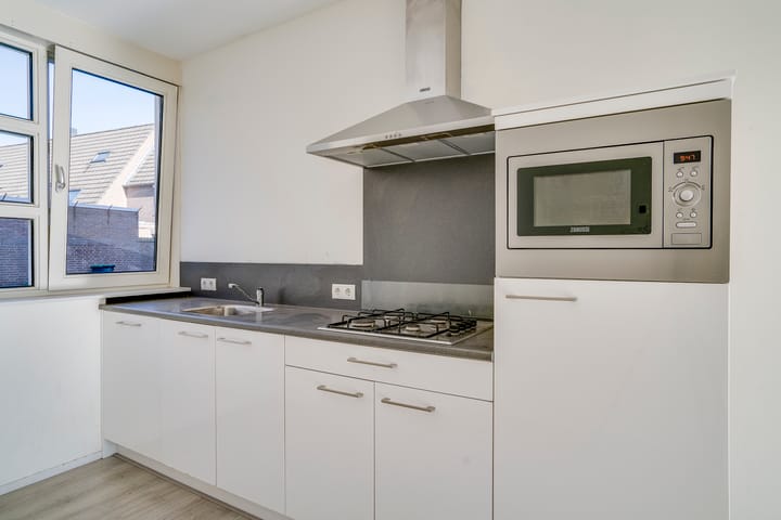 Tussenwoning te koop: Wolfstraat 98, Helmond