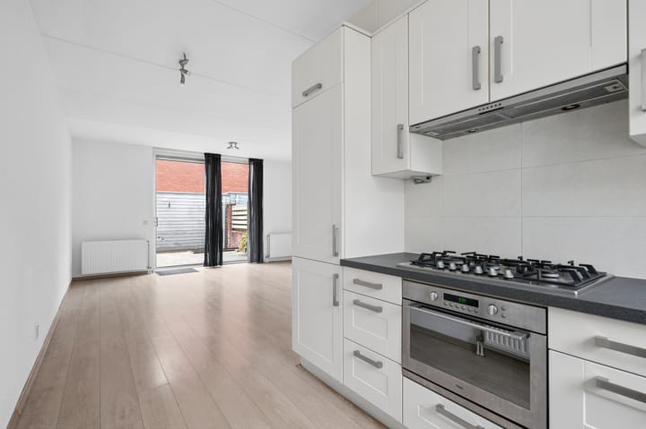 Tussenwoning te koop: Kranenburg 67, Ede