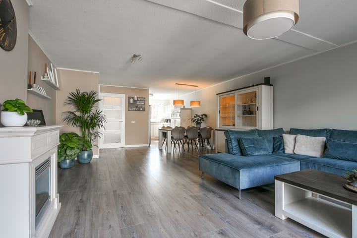 Tussenwoning te koop: Siciliano 40, Nieuw-Vennep