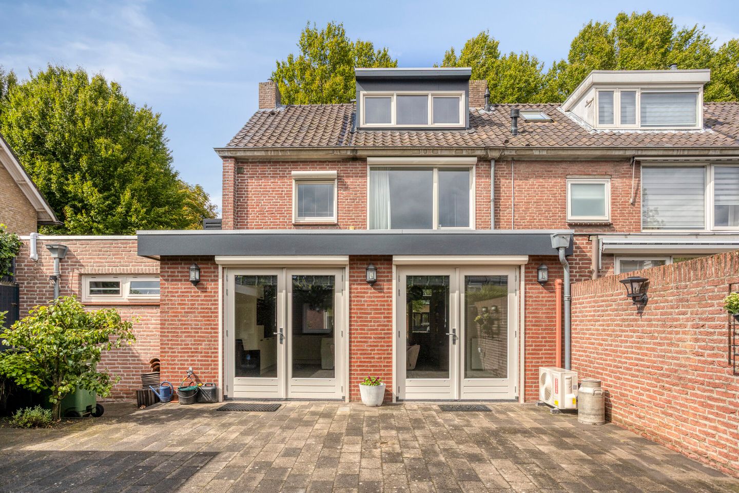 Foto 35 van Mgr. Zwijsenstraat 76