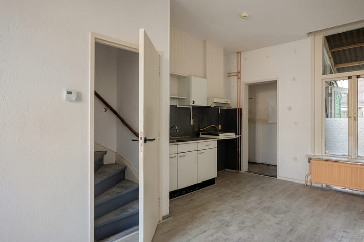 Tussenwoning te koop: Molenbeekstraat 43, Arnhem