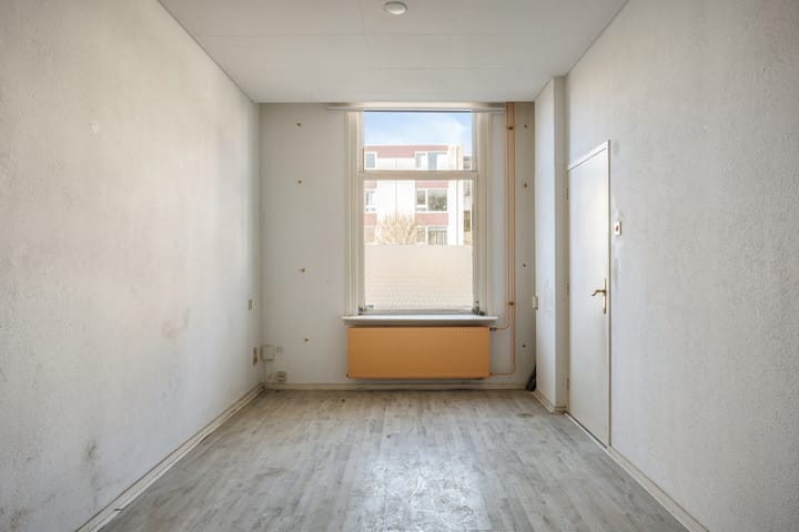 Tussenwoning te koop: Molenbeekstraat 43, Arnhem