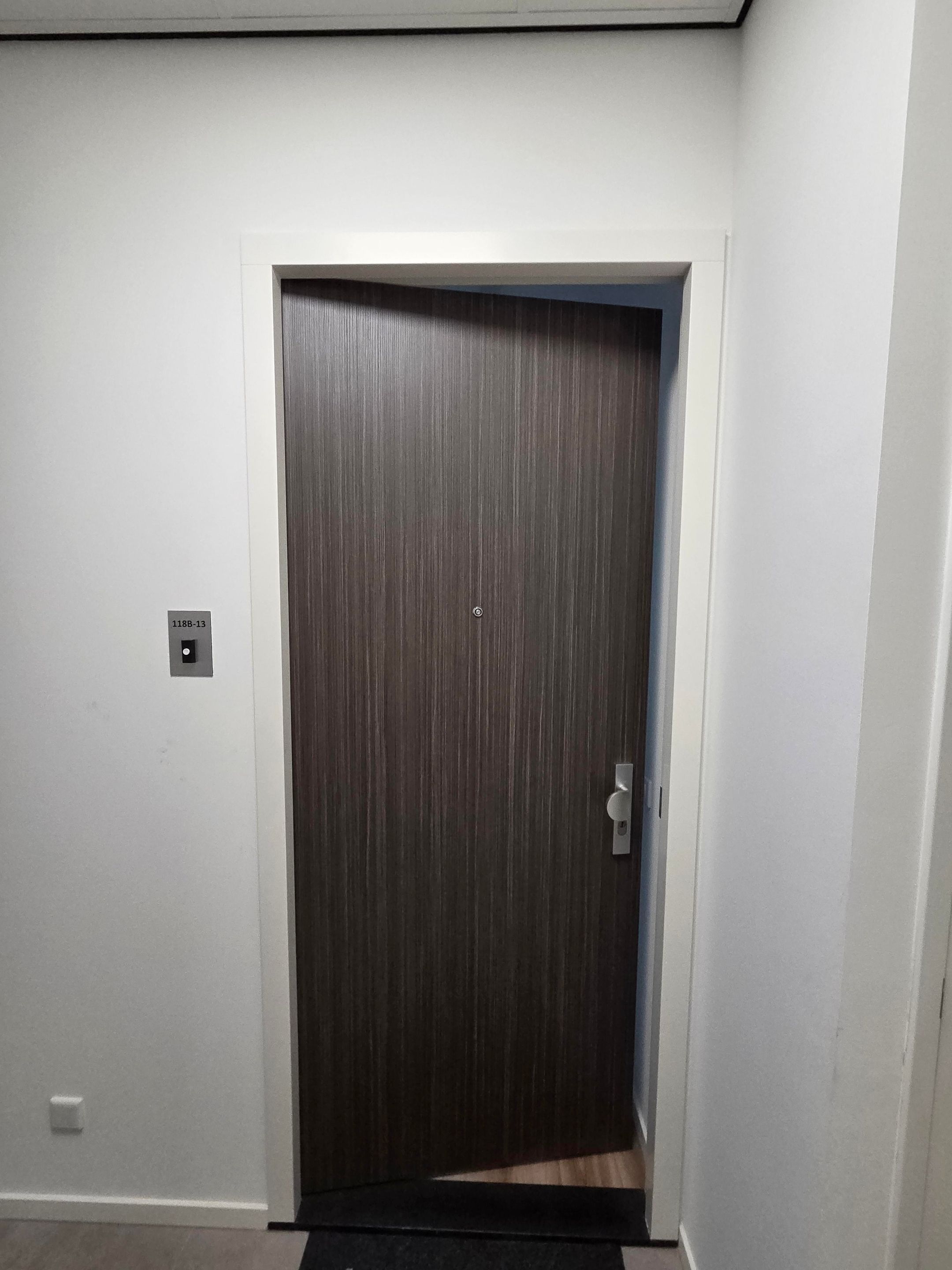 Photo 15 of Rijksweg Zuid 118-B13