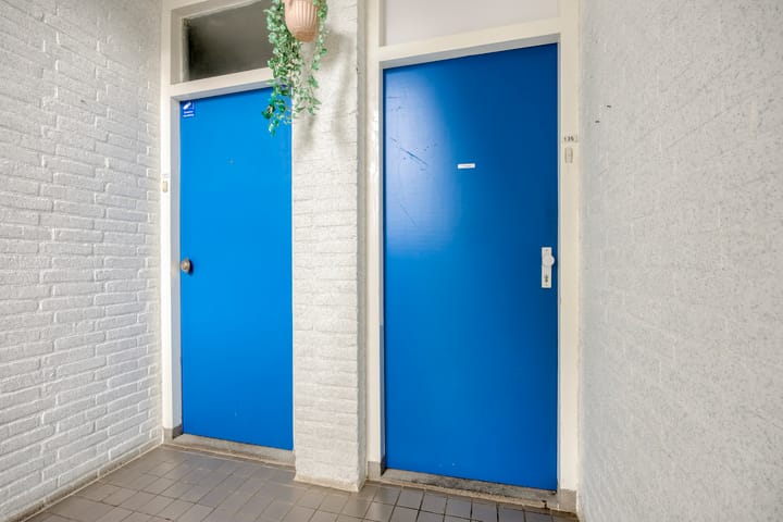 Appartement te koop: Van Beethovenstraat 135, Ridderkerk