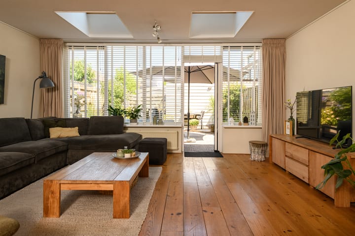 Hoekwoning te koop: Mattenbies 3, Nieuw-Lekkerland