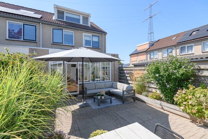 Hoekwoning te koop: Mattenbies 3, Nieuw-Lekkerland