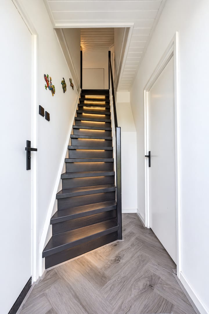 Vrijstaande woning te koop: Oudhuijzerweg 43, Wilnis