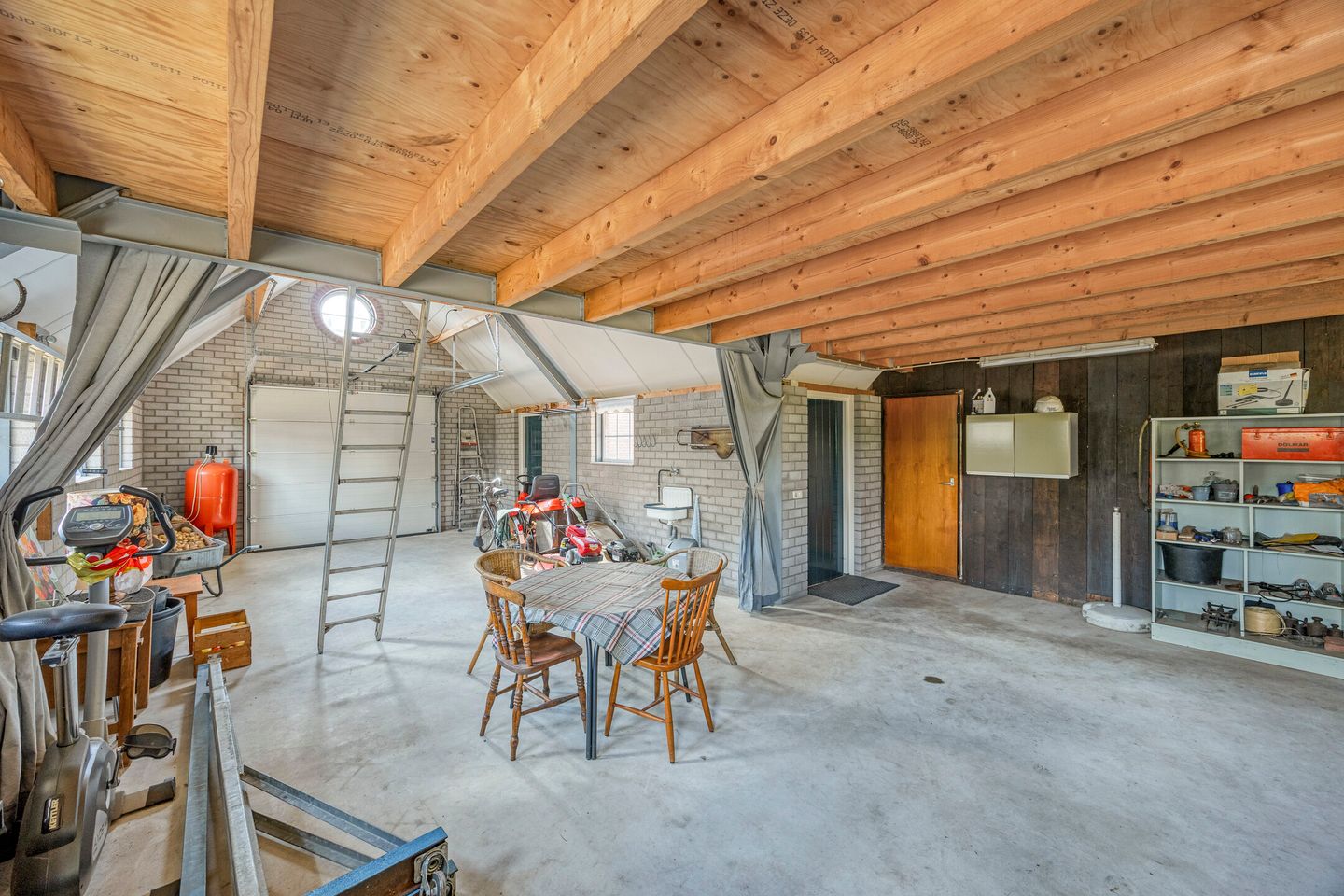 Photo 44 of van Coothstraat 38