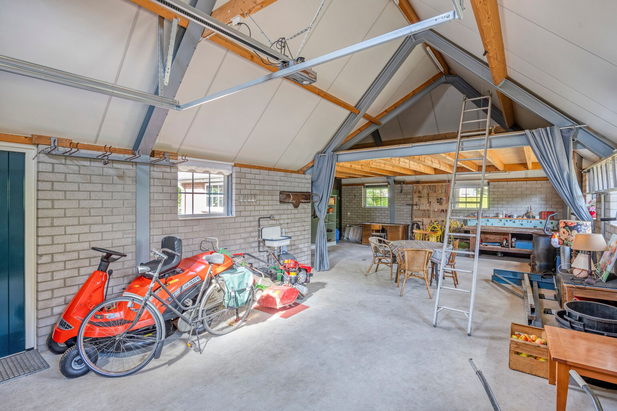 Photo 45 of van Coothstraat 38