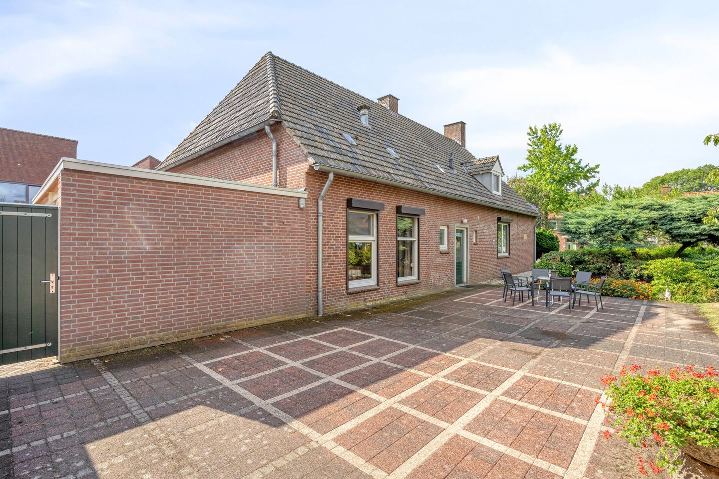 Photo 49 of van Coothstraat 38