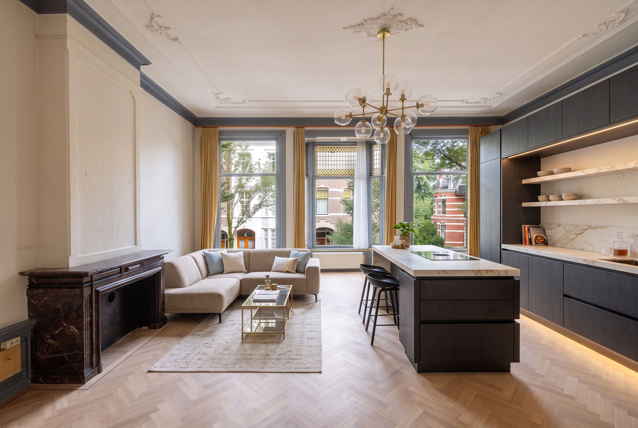 Photo 6 of Van Eeghenstraat 117-B