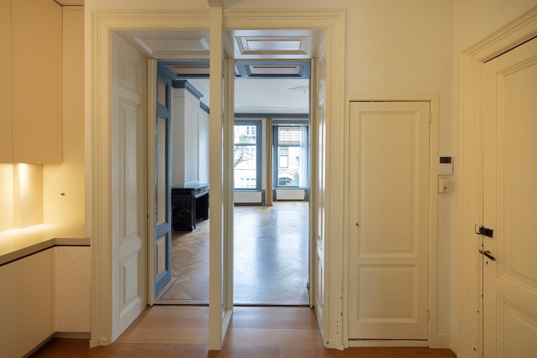 Photo 16 of Van Eeghenstraat 117-B