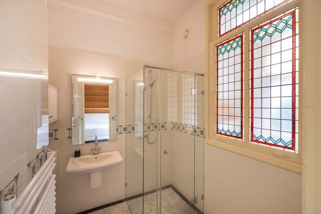 Photo 17 of Van Eeghenstraat 117-B