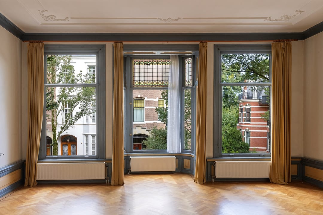 Photo 8 of Van Eeghenstraat 117-B